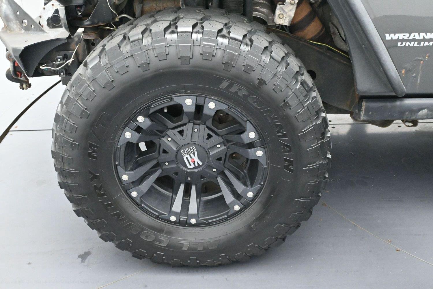 Used 2016 Granite Crystal Metallic Jeep Rubicon image 30