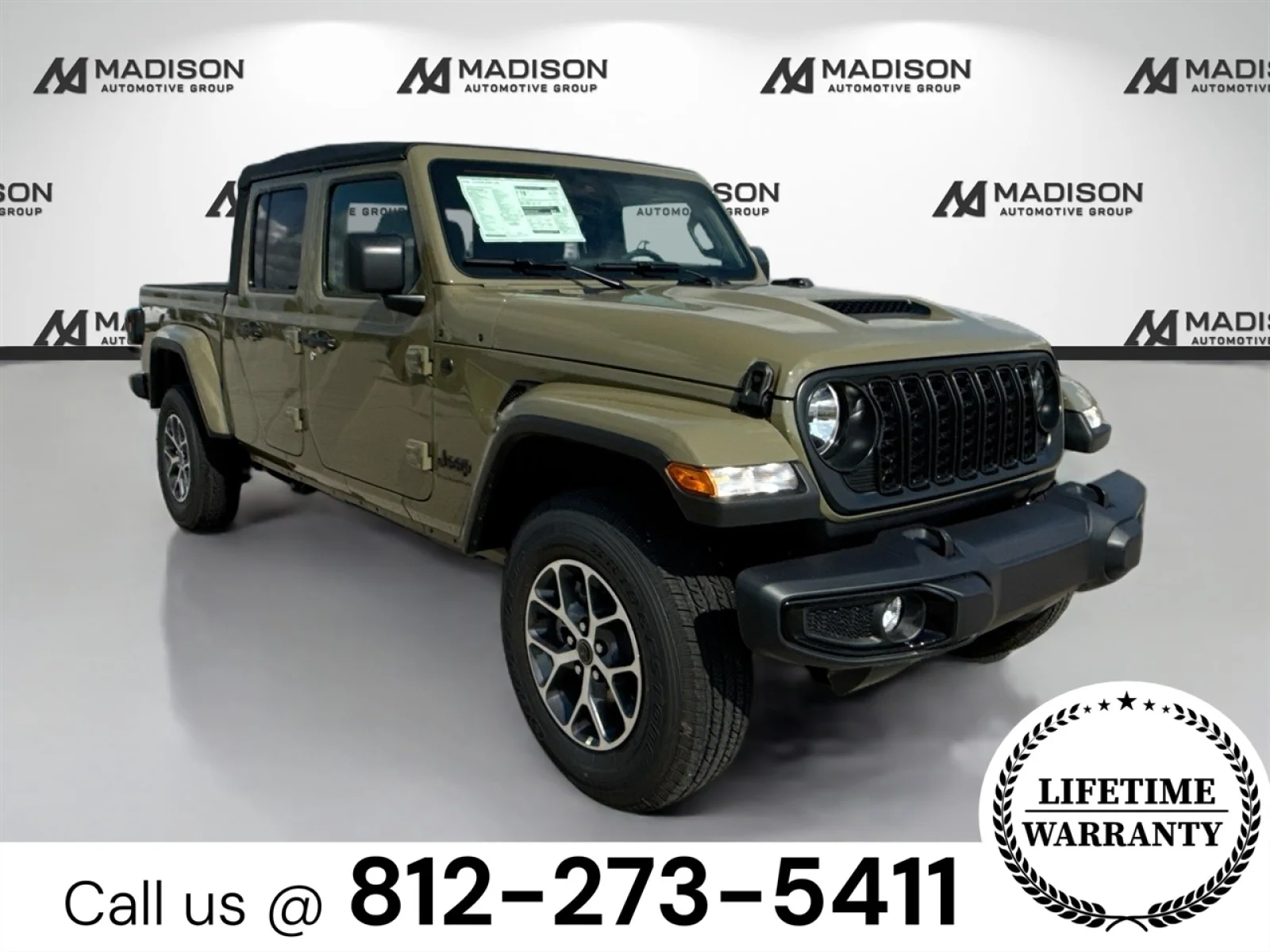 New 2025 41 Jeep Sport S image 3