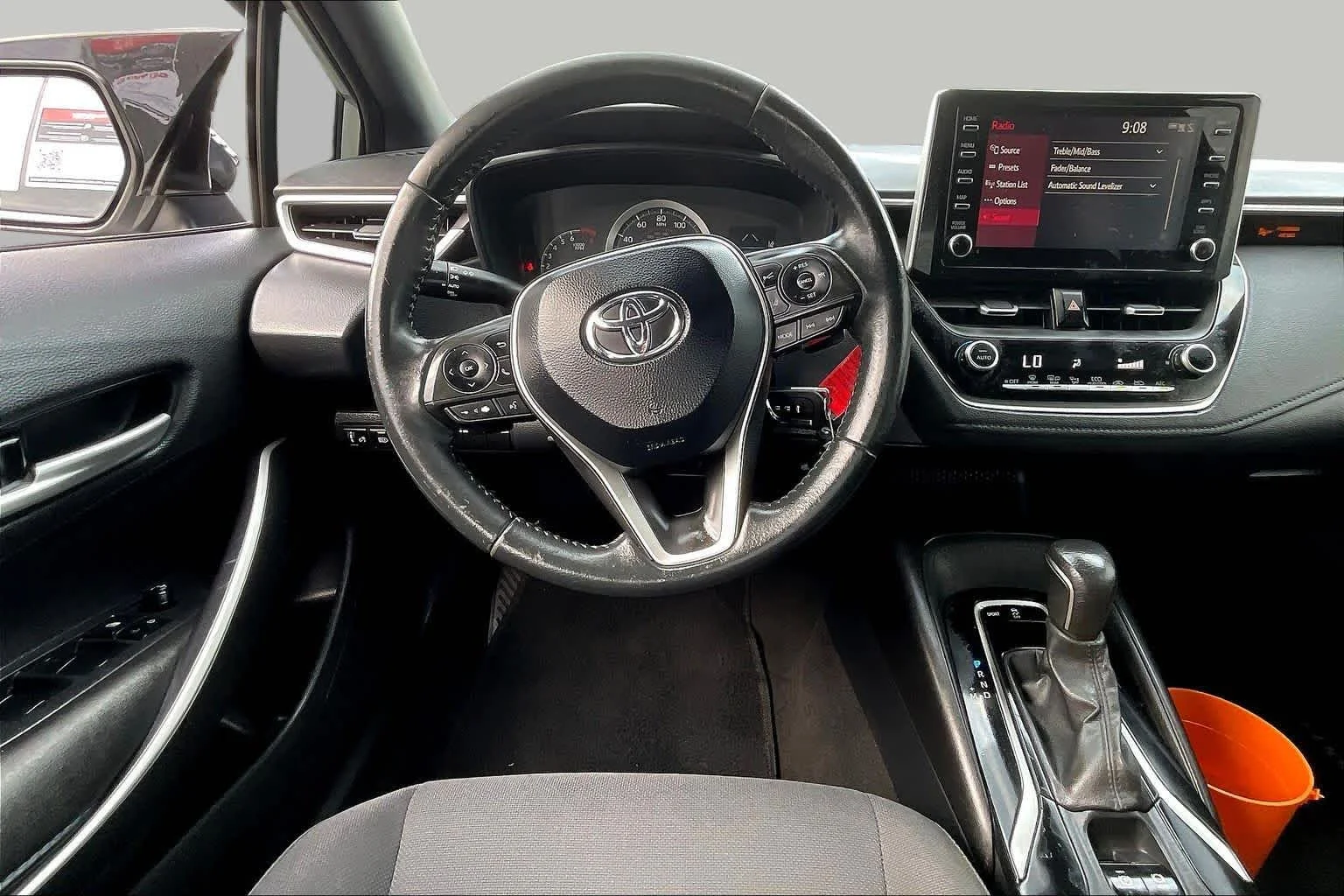 Used 2020 Classic Silver Metallic Toyota SE image 6