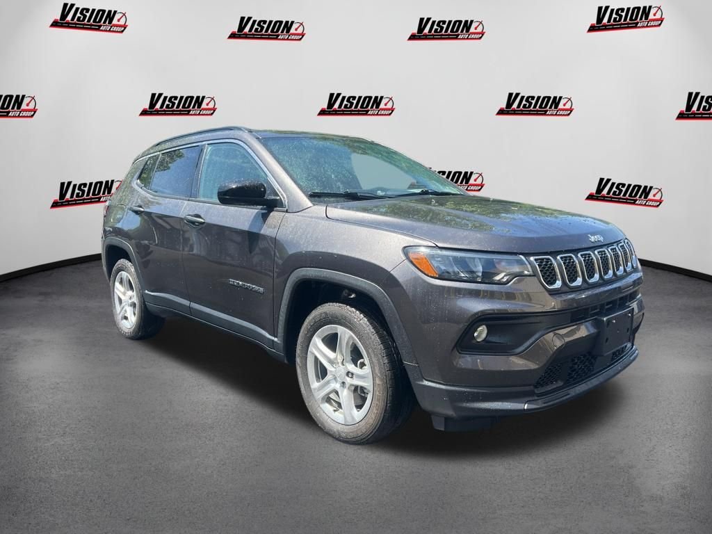 2023 Jeep Compass Latitude 4X4's photo