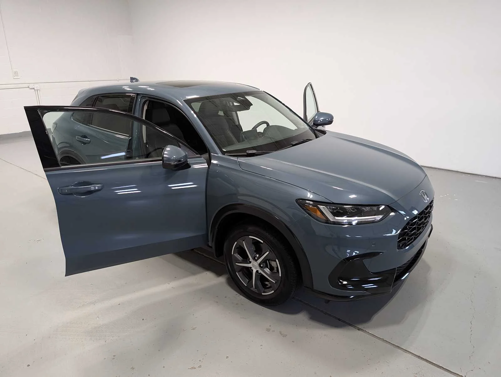 Certified Used 2025 Nordic Forest Pearl Honda AWD EX-L image 16