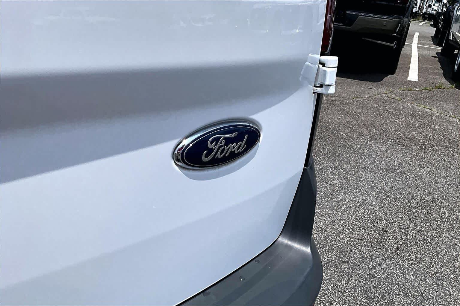 Used 2018 Frozen White Ford XL image 30
