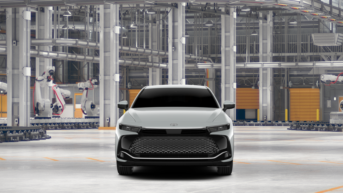 New 2026 Oxygen White Toyota XLE image 17