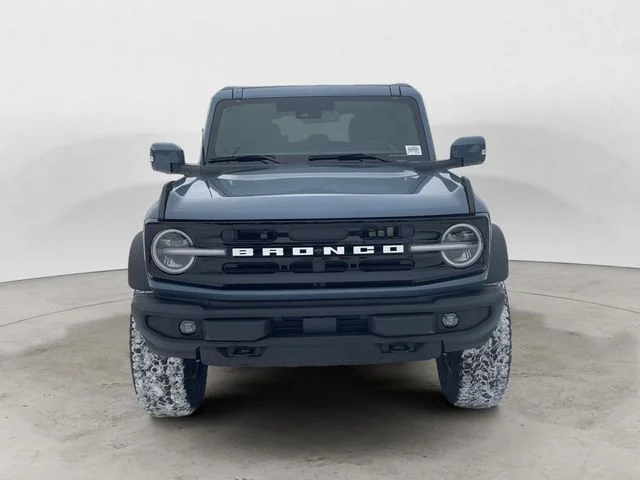 New 2025 Azure Gray Metallic Ford Outer Banks image 8