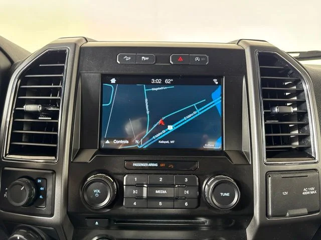 Used 2018 Magnetic Metallic Ford XLT image 15