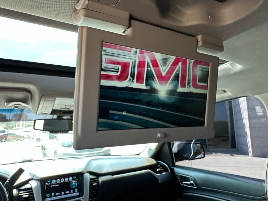 Used 2020 White GMC SLT image 14