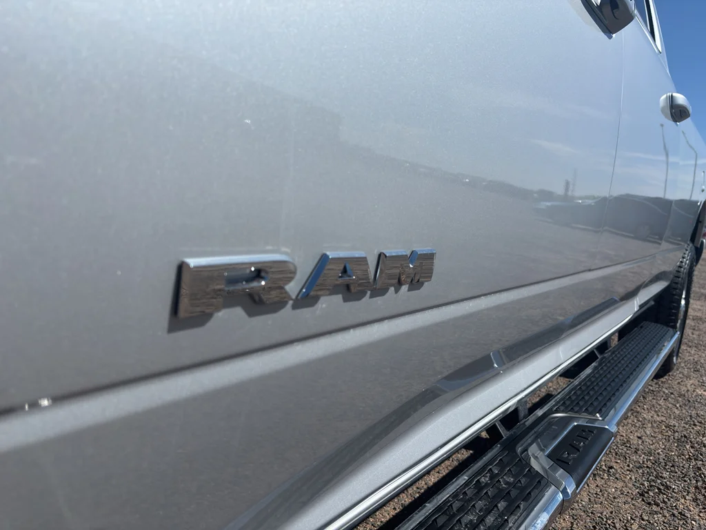 New 2026 Silver-Zynith Exterior Paint RAM Laramie image 9