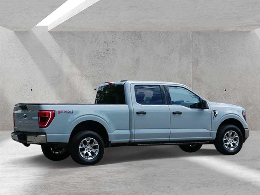 Used 2023 White Ford XLT image 3