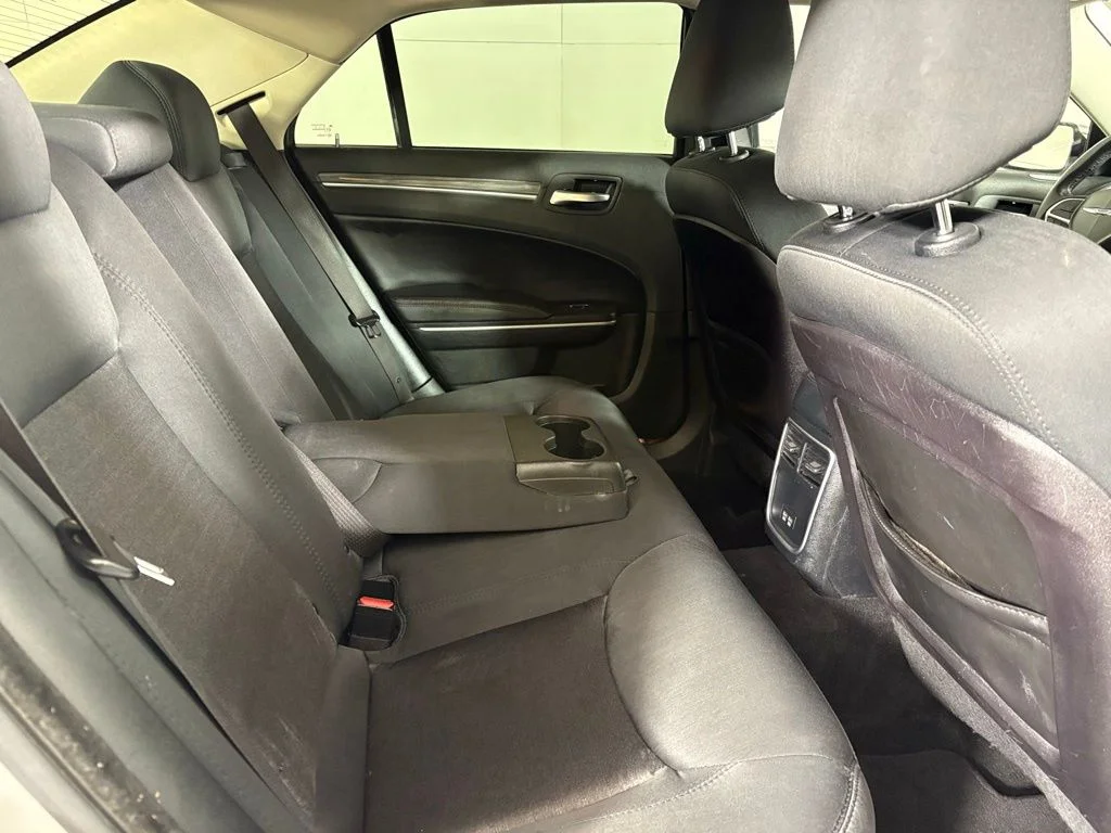 Used 2019 White Chrysler Touring image 17