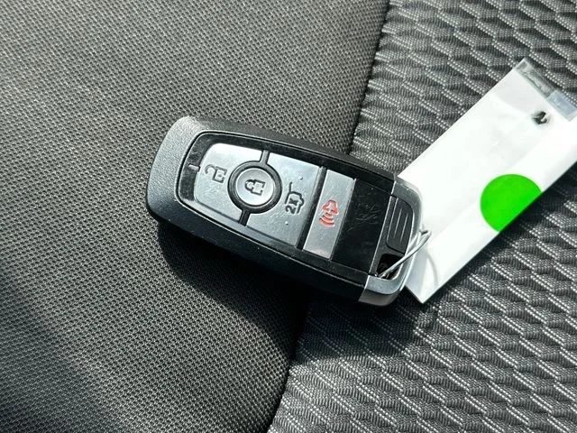 Used 2023 Black Metallic Ford XLT image 27