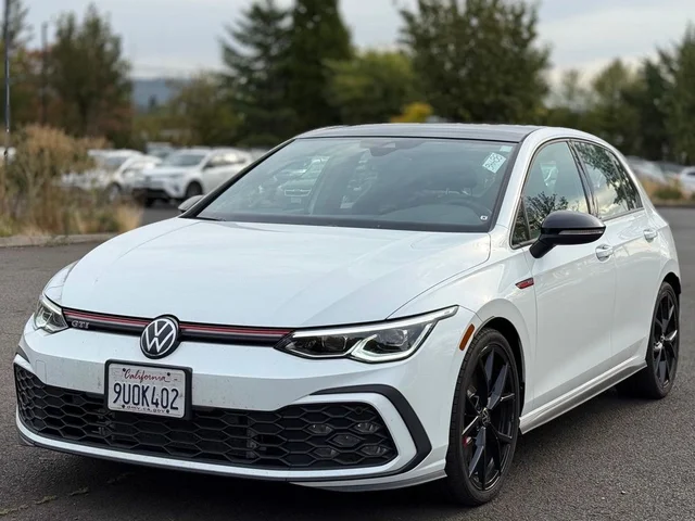 Pre-Owned 2024 Volkswagen Golf GTI SE 4D Hatchback in Beaverton