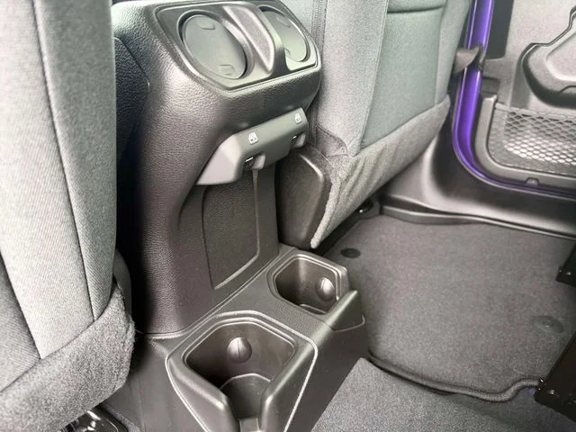 New 2026 Reign Exterior Paint Jeep Sport S image 17