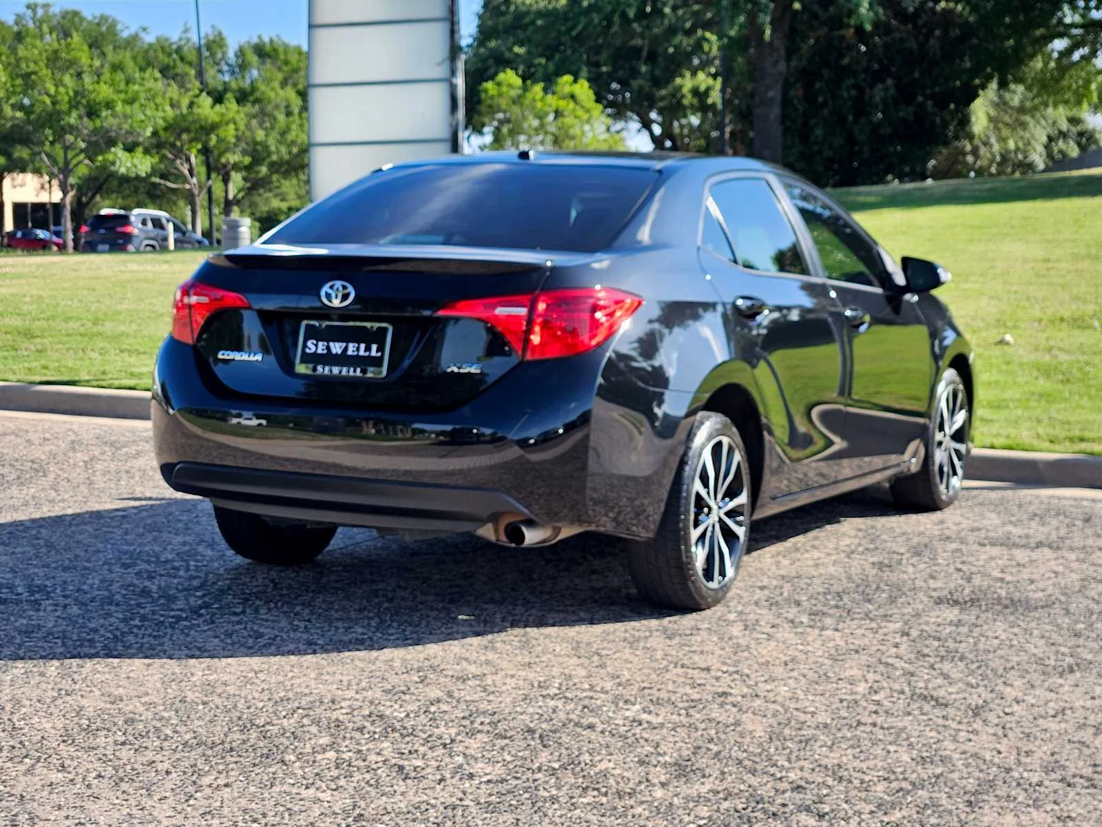 Used 2019 Black Sand Pearl Toyota XSE image 4