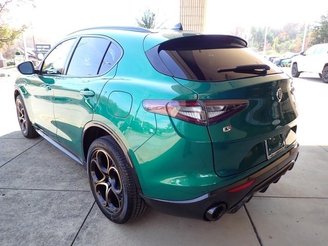 2025 Alfa Romeo Stelvio Sprint Base photo 3