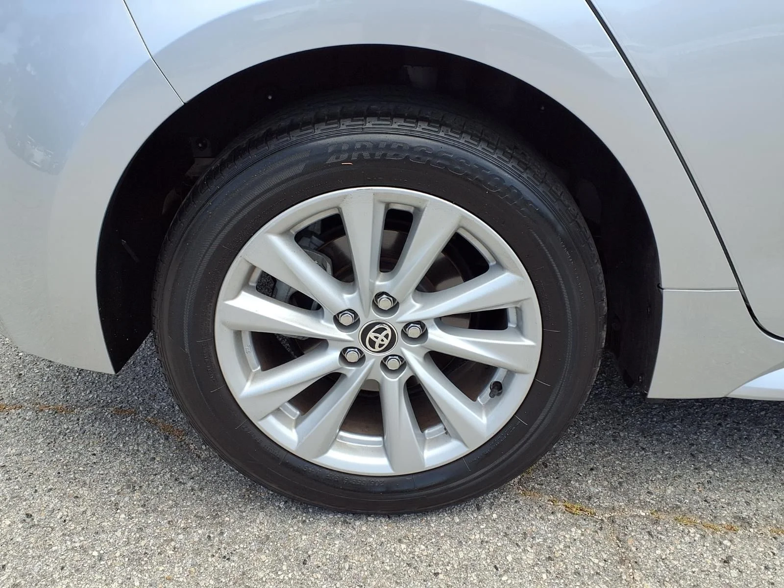 Used 2024 Silver Toyota SE image 4