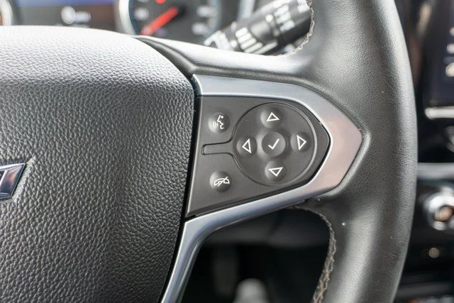 Used 2023 Gray Chevrolet LT image 23