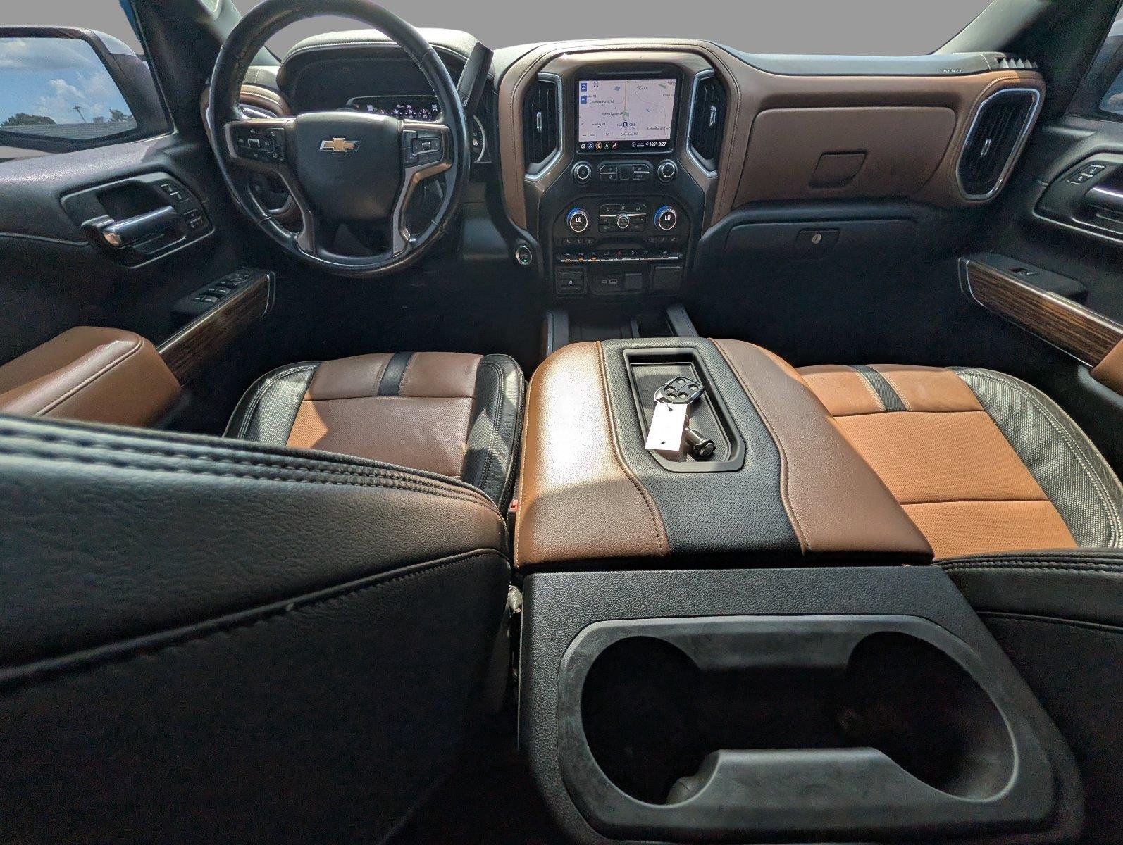 Used 2020 IRIDESCENT PEARL TRICOAT Chevrolet High Country image 34
