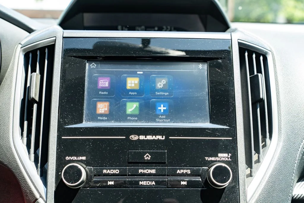 Used 2018 White Subaru 2.0i Premium image 16
