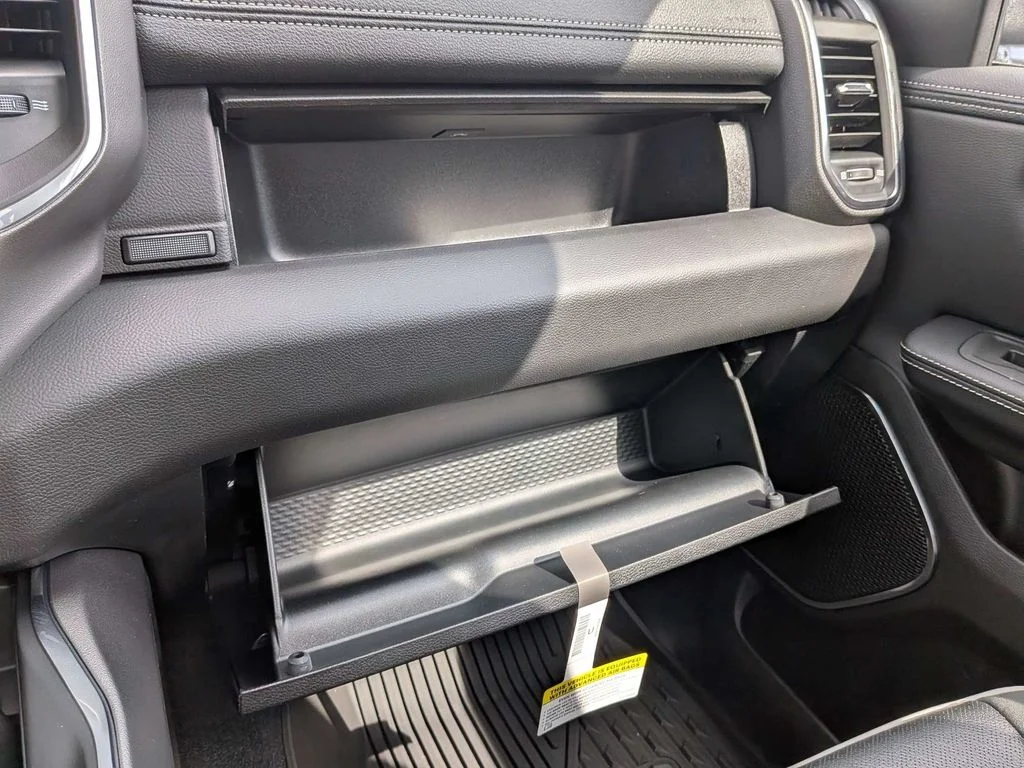 New 2026 Silver Zynith Exterior Paint RAM Laramie image 23