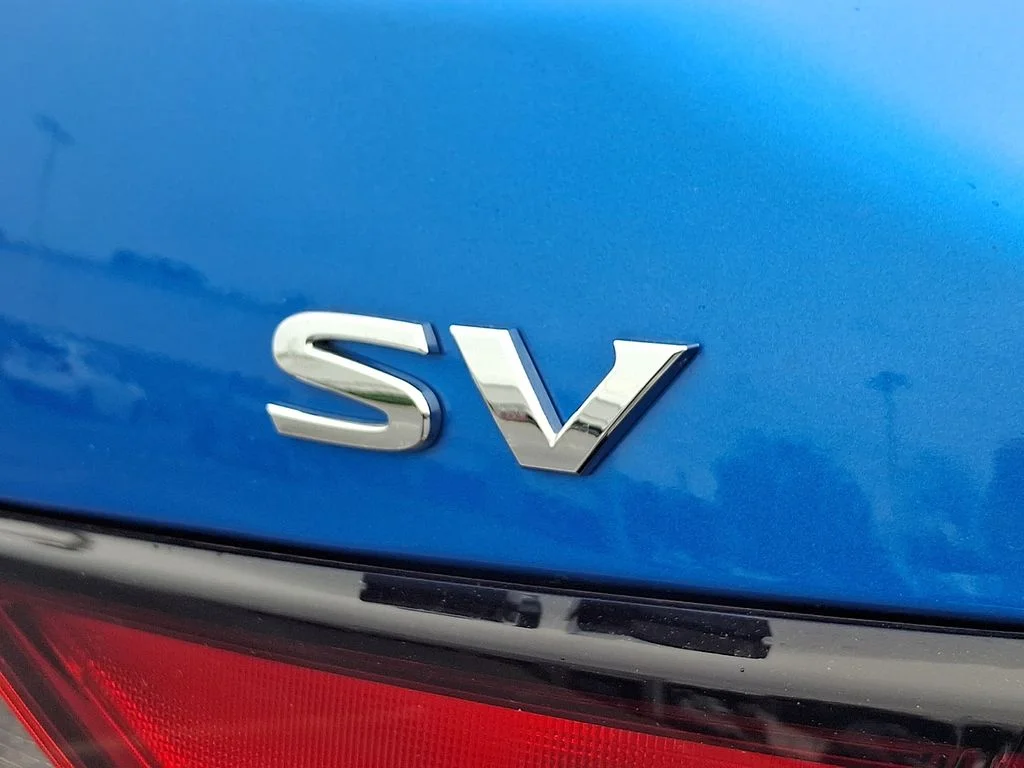 Used 2023 Blue Nissan SV image 31