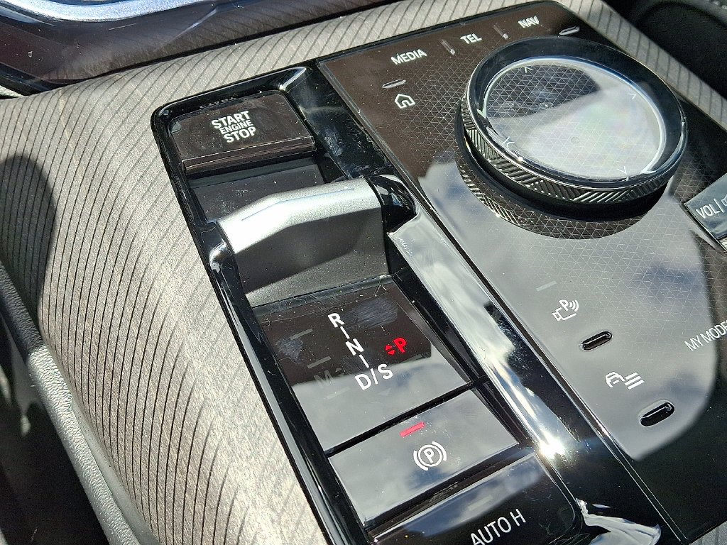 Used 2026 Skyscraper Grey Metallic BMW 30 xDrive image 7