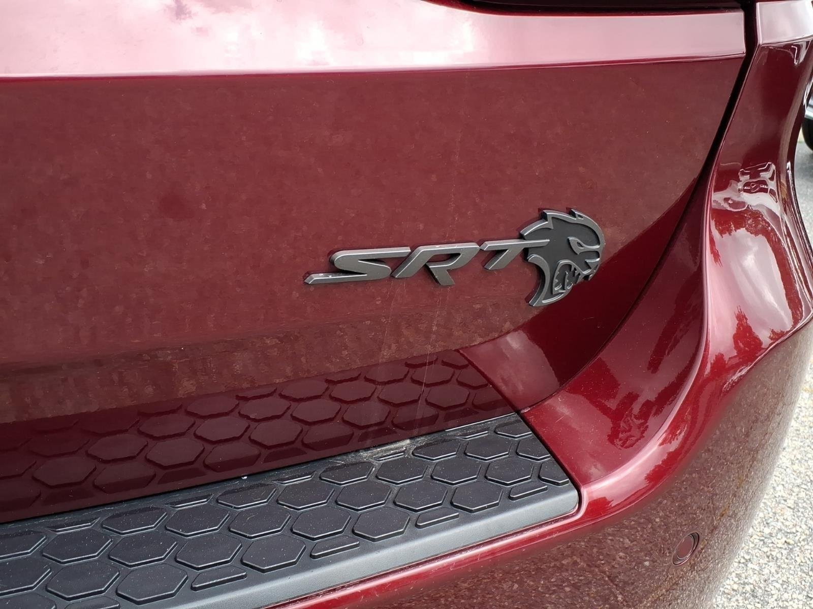 Used 2024 Octane Red Pearlcoat Dodge SRT Hellcat Premium image 9