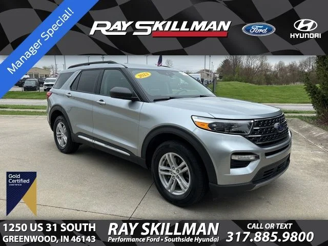 Certified Used 2023 Iconic Silver Metallic Ford XLT image 1