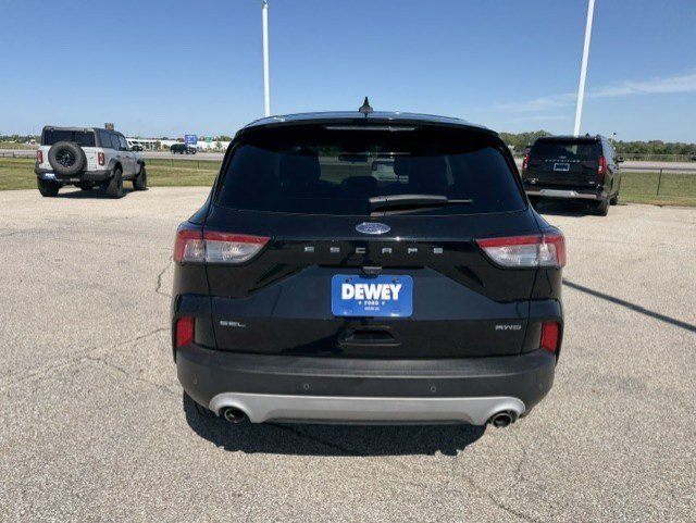 Used 2022 Black Metallic Ford SEL image 6