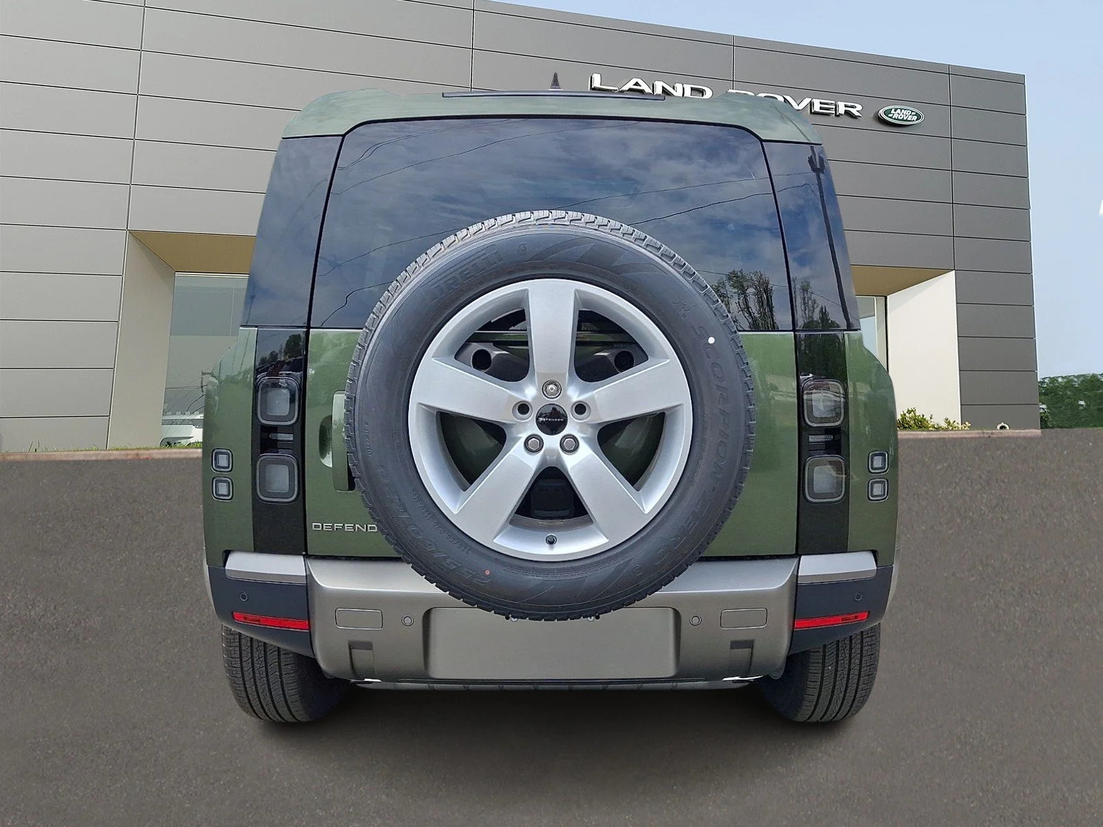 New 2026 Woolstone Green LAND ROVER S image 7