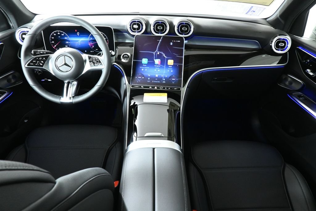 Used 2026 Black Mercedes-Benz GLC 300 image 4