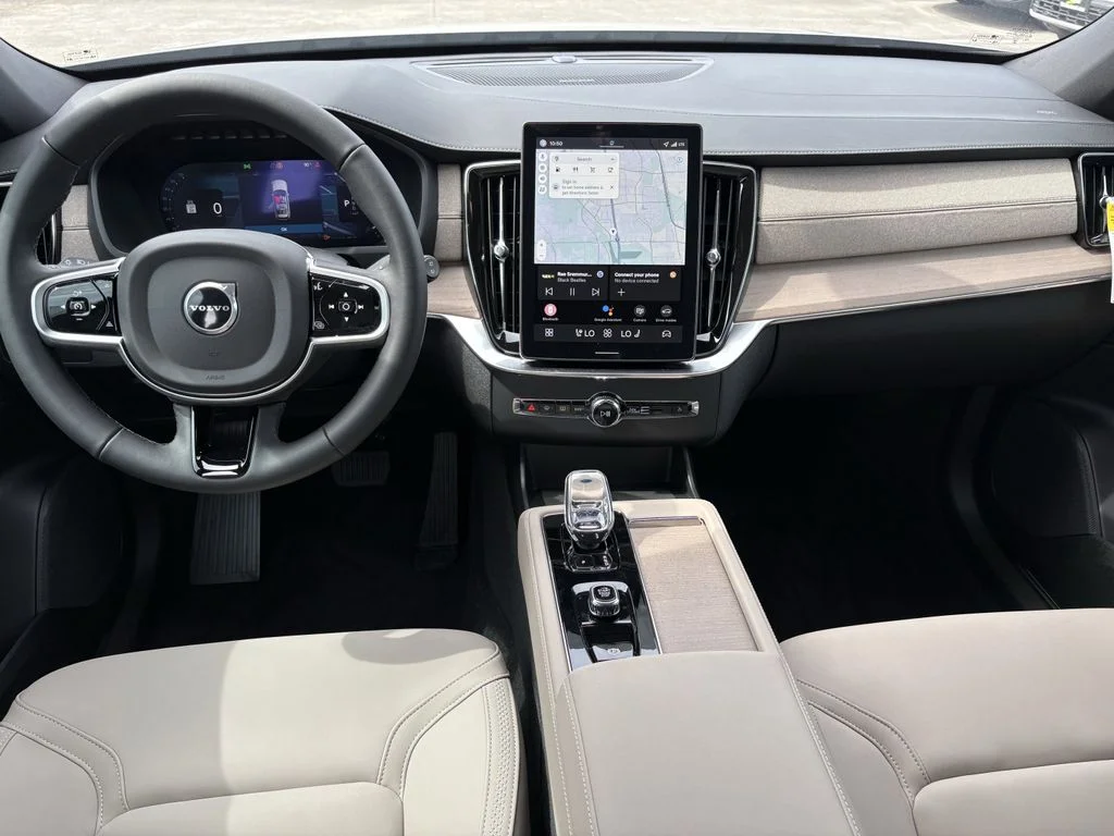 2026 Volvo XC90 Plus - Photo 21