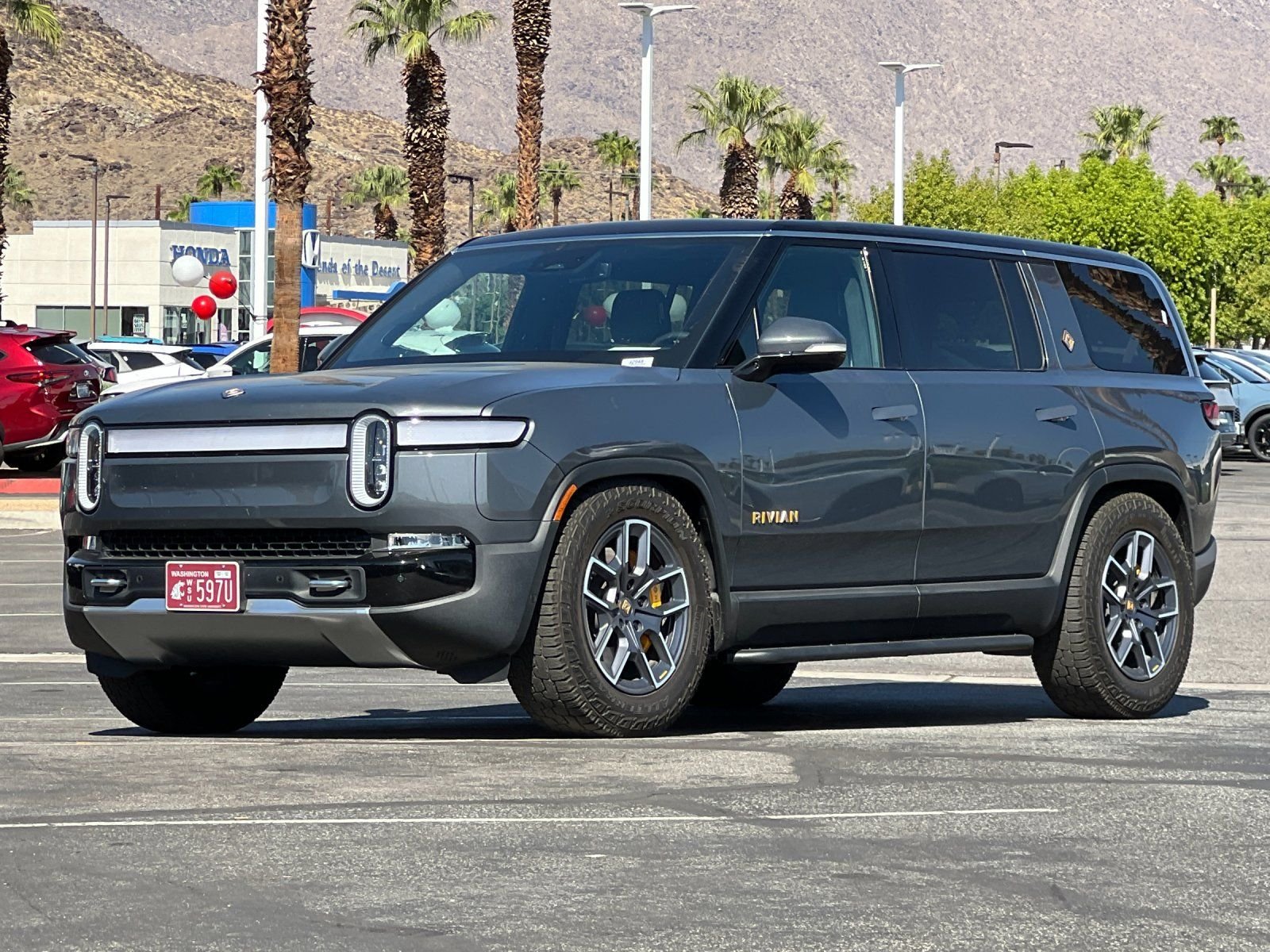Used 2023  Rivian Adventure image 7