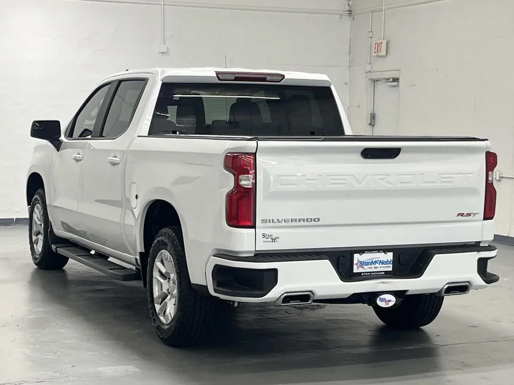 Used 2023 Summit White Chevrolet RST image 6