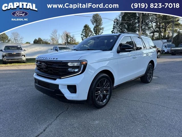 Used 2025 White Ford Platinum image 4