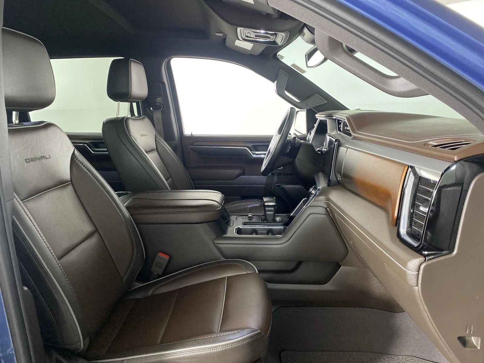 Used 2024 Downpour Metallic GMC Denali image 28