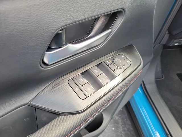 New 2026 Arctic Ice Blue Metallic / Super Black Two-tone Nissan SR image 14