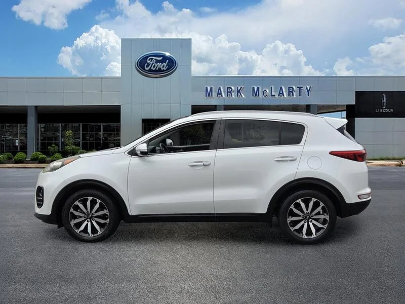 Used 2017 Snow White Pearl KIA EX FWD image 2