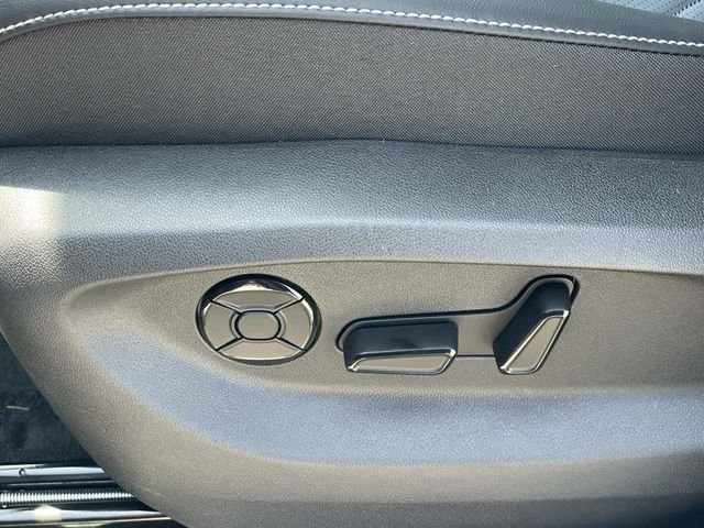 New 2026 Silver Volkswagen 2.0T SE image 19