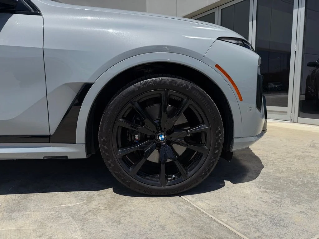 Used 2025 Brooklyn Grey Metallic BMW xDrive40i image 9