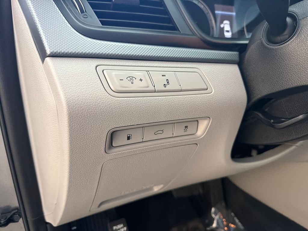 Used 2019 Machine Gray Hyundai SEL image 31