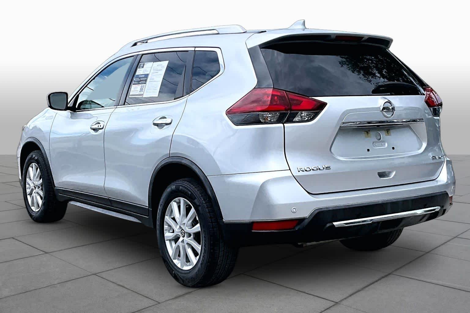 Used 2020 Brilliant Silver Metallic Nissan SV image 12
