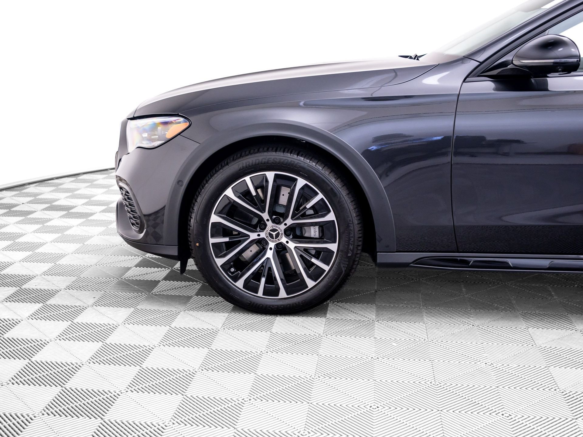 New 2027 Graphite Grey Metallic Mercedes-Benz E 450 image 38
