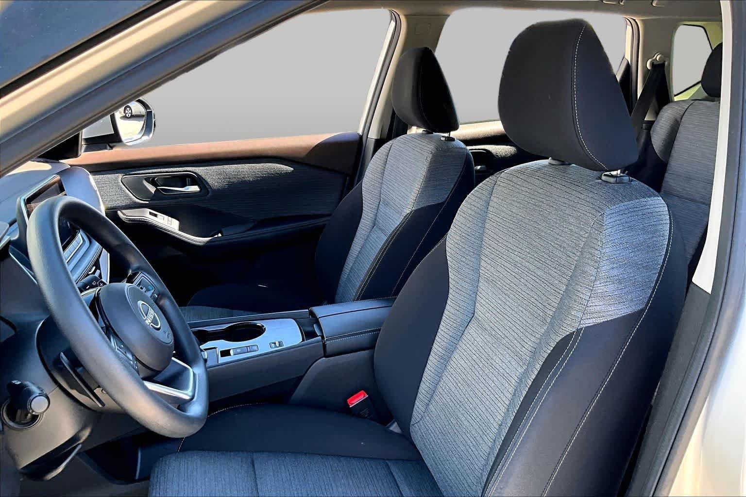 Used 2023 Brilliant Silver Metallic Nissan SV image 8