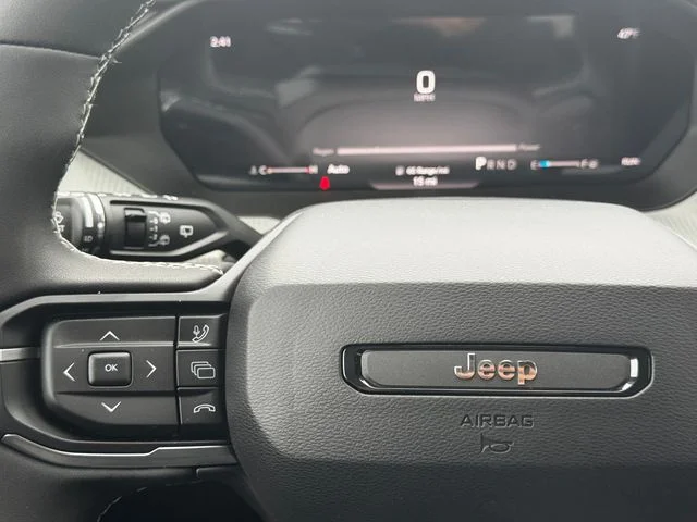 New 2026 Hydro Blue Pearl-Coat Exterior Paint Jeep Laredo image 24