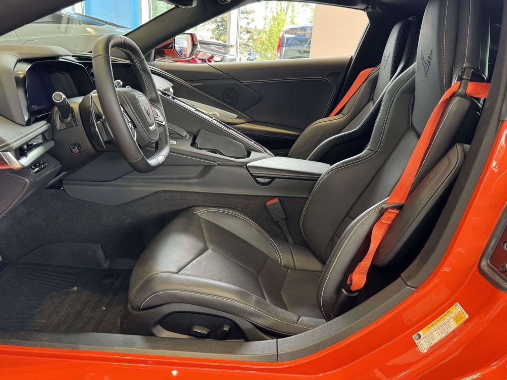 Used 2025 Orange Chevrolet Z06 image 20