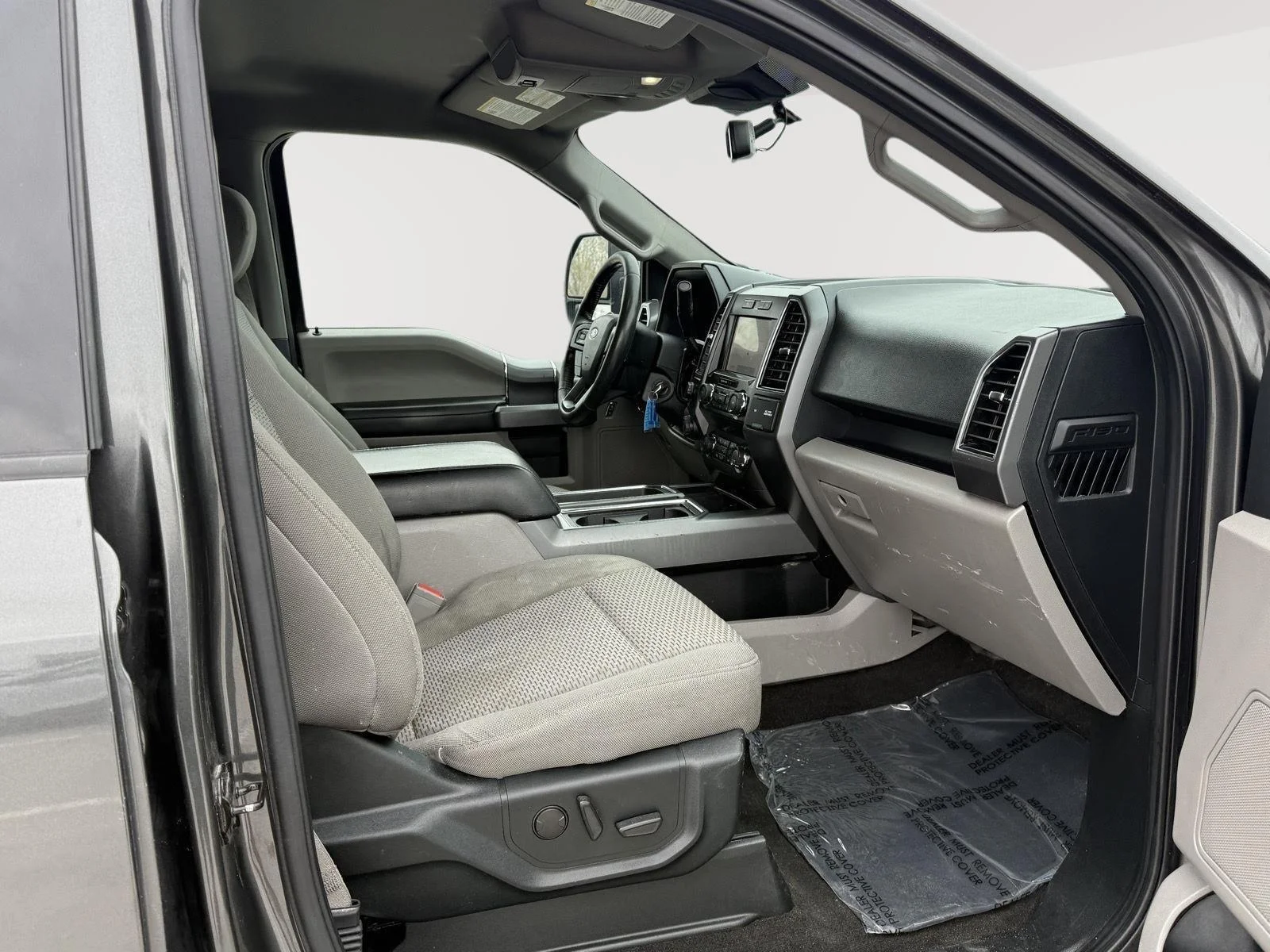 Used 2020 Magnetic Ford XLT image 7