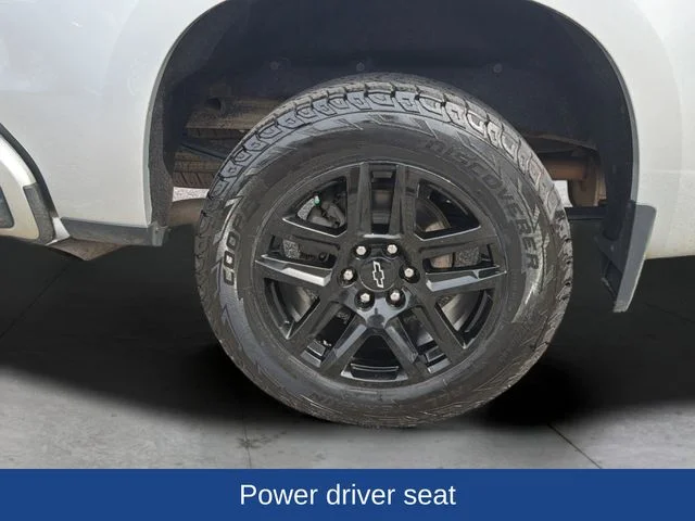 Certified Used 2022 Silver Chevrolet RST image 29