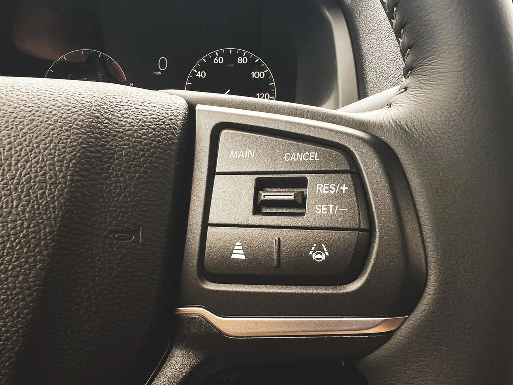 New 2026 Sonic Gray Pearl Honda RTL image 31