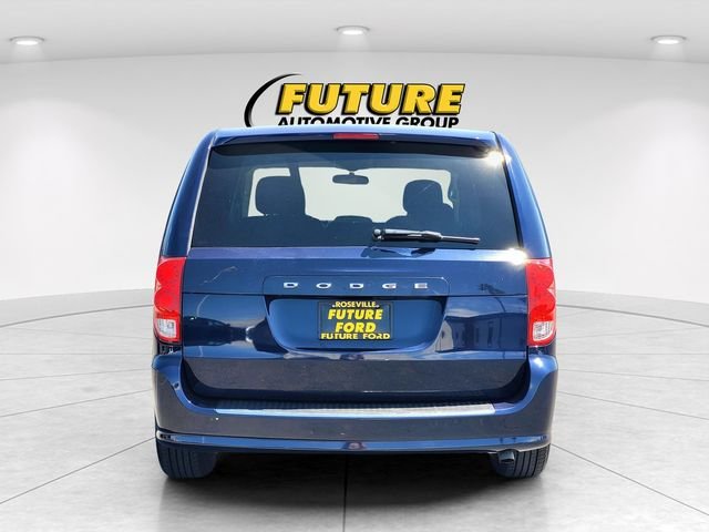 Used 2016 Blue Dodge SE image 5