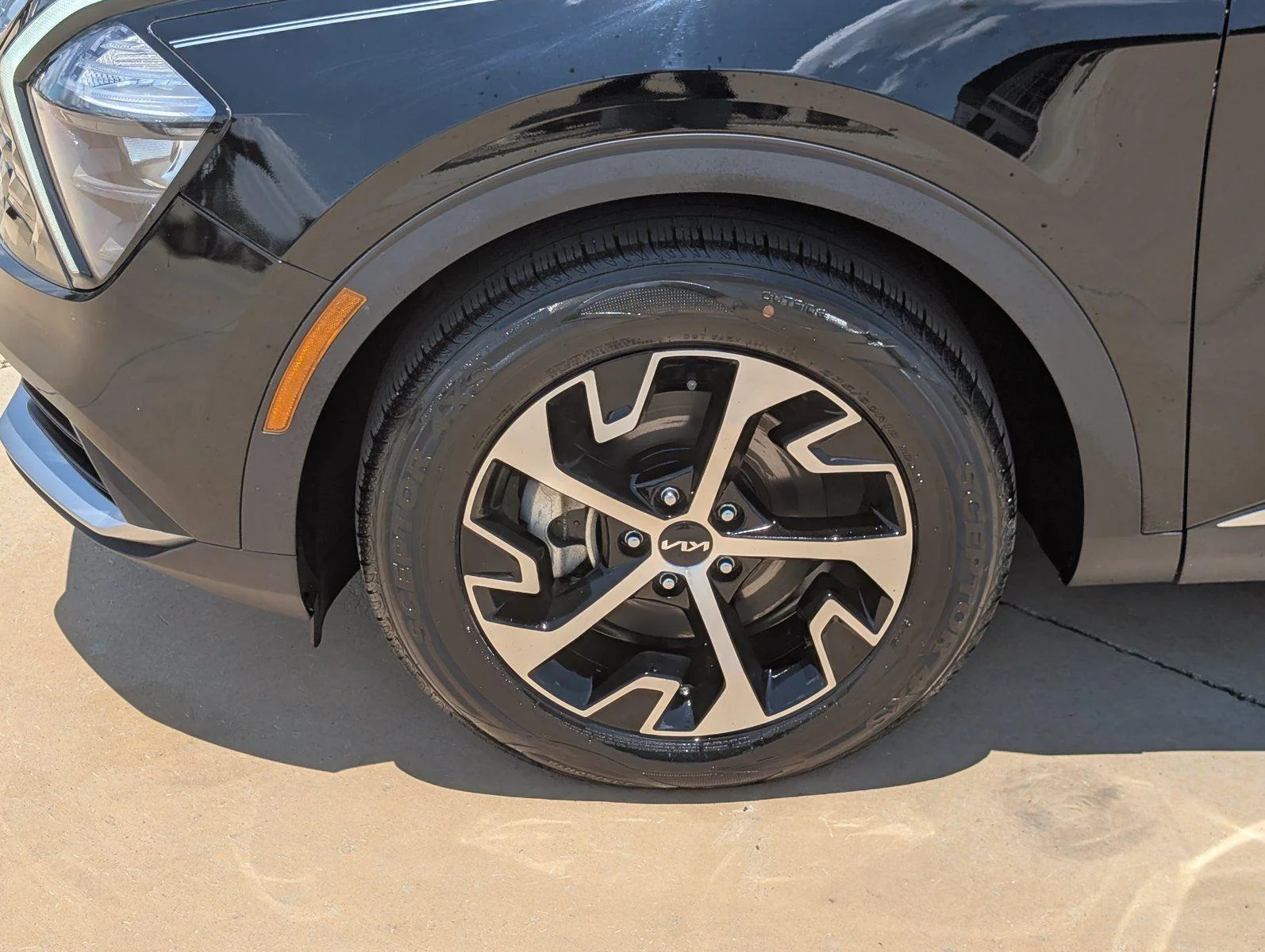 Used 2023 Ebony Black Kia EX image 10